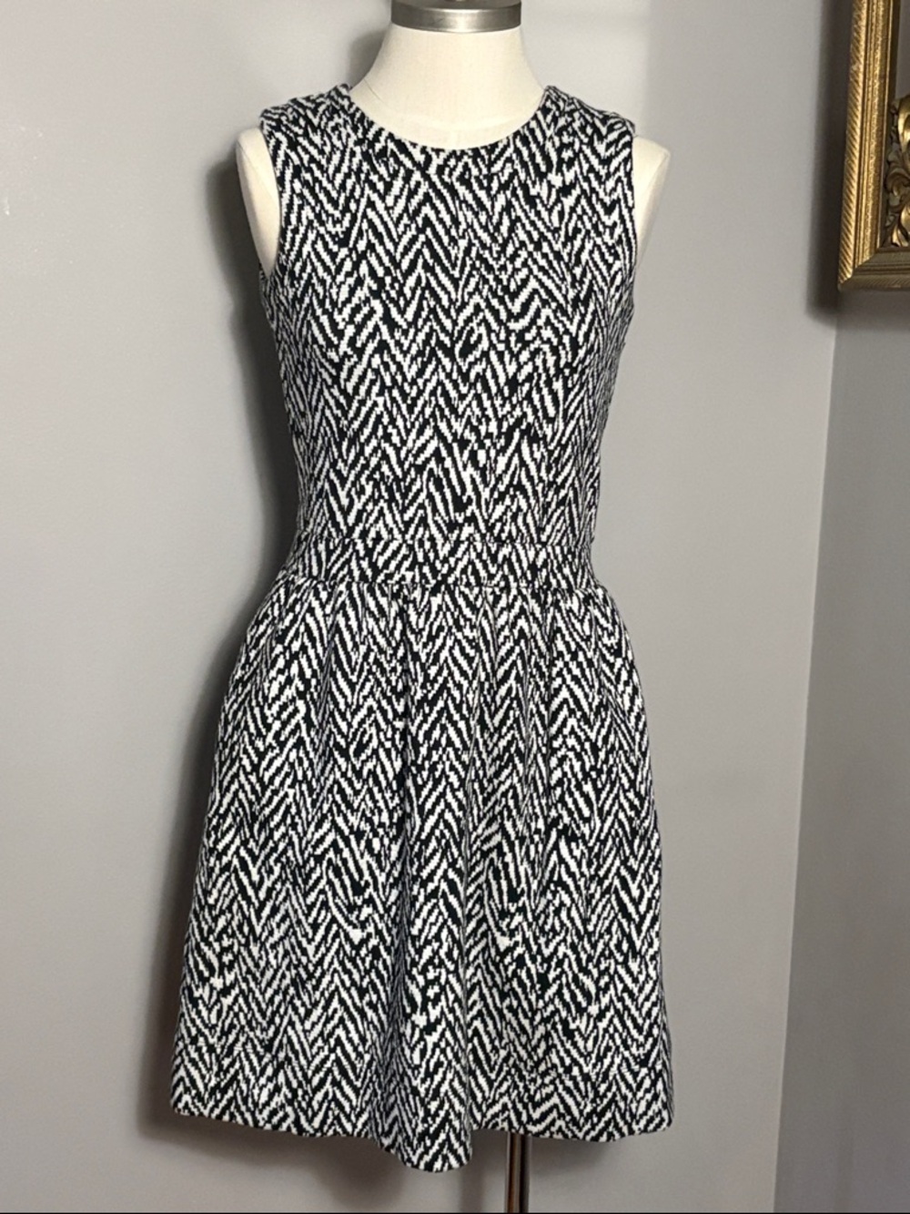 Madewell Hi-Line XS Duet Dress Sleeveless Black White Jagged Pattern Fit & Flare